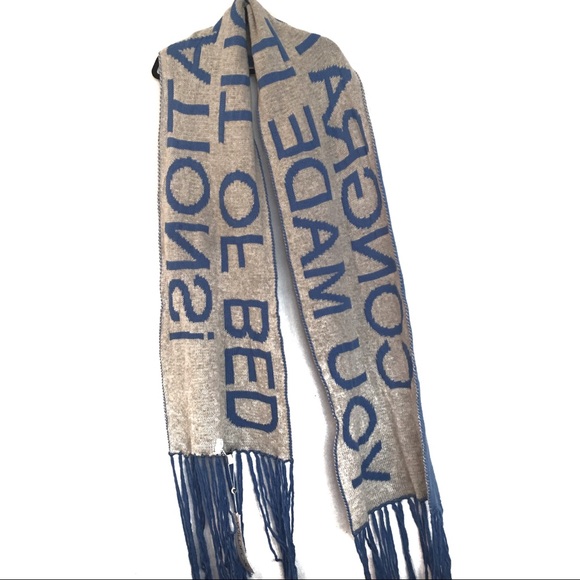 [WILDFOX] NWT "Made It Out Of Bed" Fringe Scarf - Picture 3 of 7